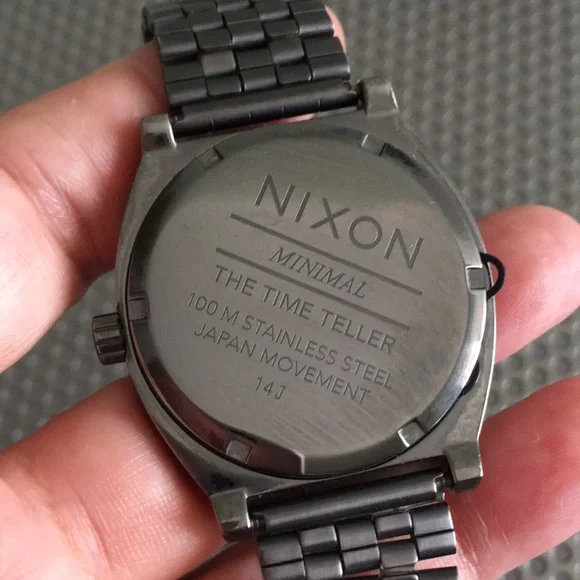 🖤NIXON minimal time teller man’s watch